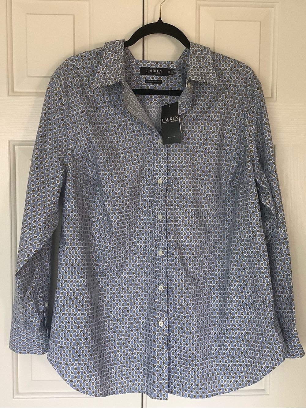 Lauren Ralph Lauren Women’s Blue Patterned Button-Down Shirt in size 2X